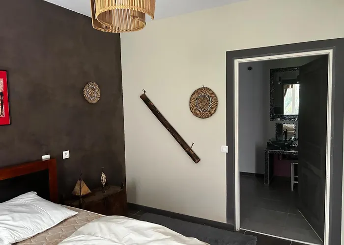 Au Bord De L Eau Πανσιόν